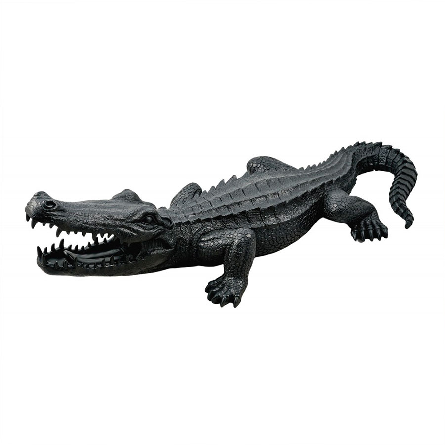 Sculpture statue crocodile noir design